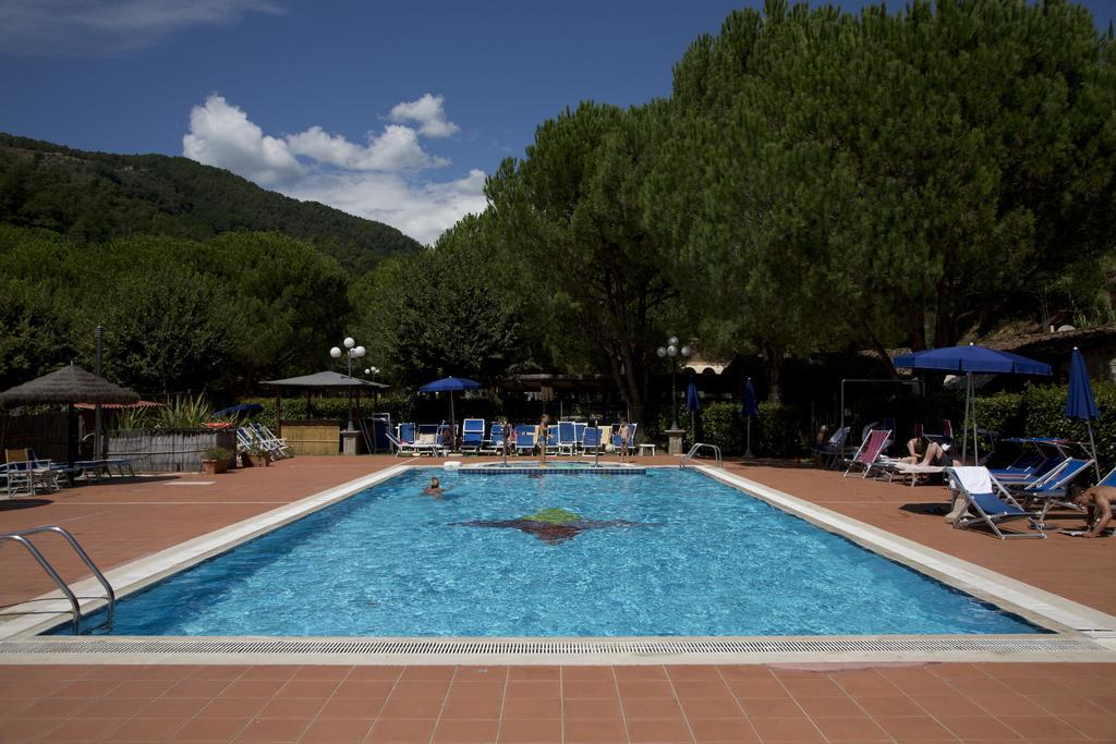 Villaggio Albergo San Lorenzo E Santa Caterina Pescia Buitenkant foto